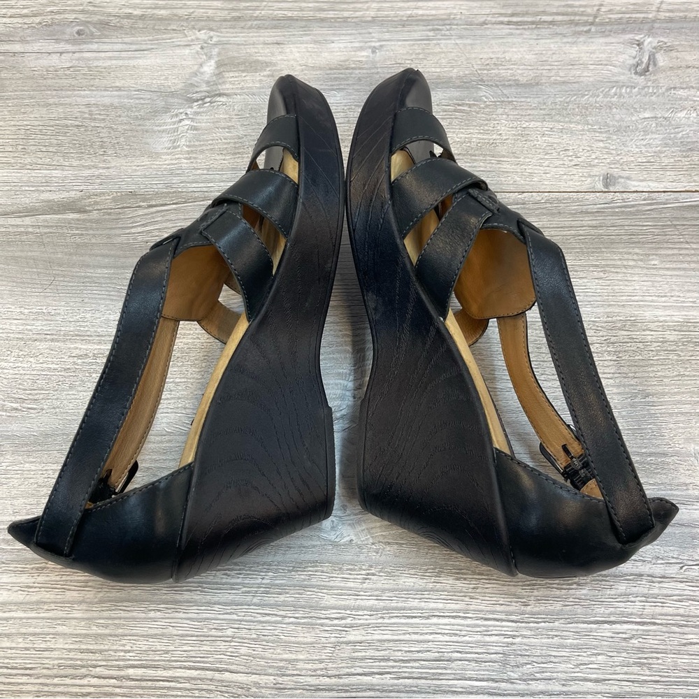 Black Leather Wedge Sandals Pillowtop Comfort Strappy Buckle 9.5W - Picture 5 of 10